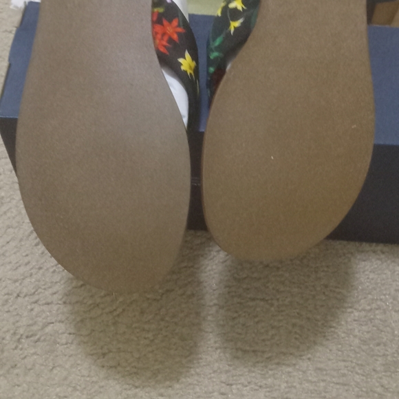 Cole Haan sandals sz 8 - Picture 3 of 5